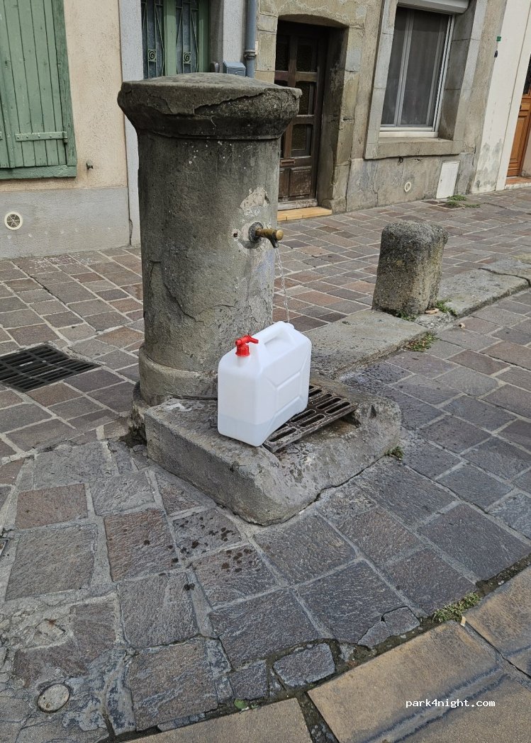 (11000) Carcassonne - 100 Rue Trivalle — foto