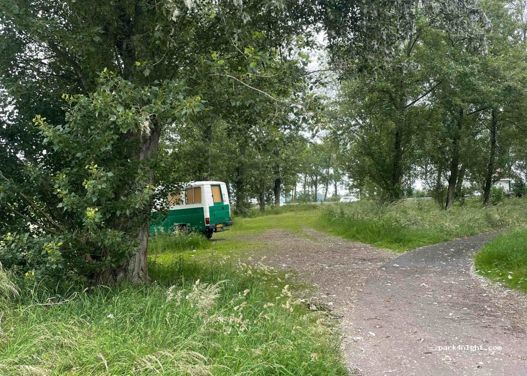(6041) Roermond - Hatenboer — foto