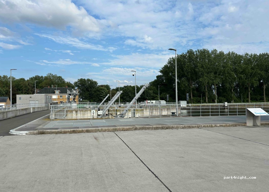 (7742) Pecq - 440 Barrage — foto