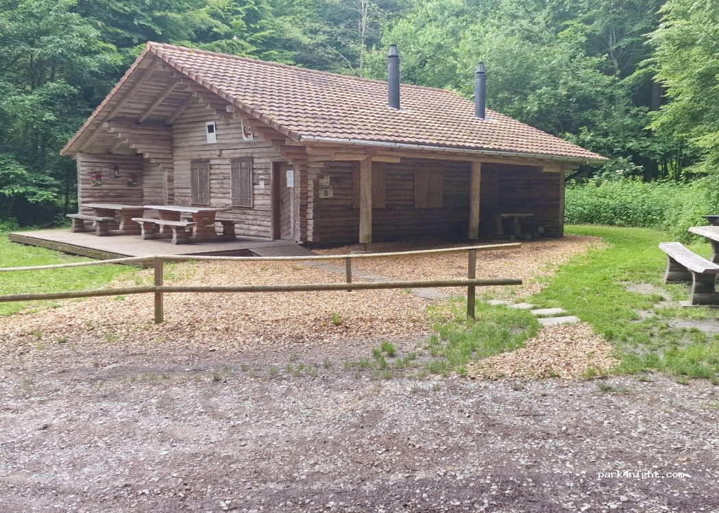 (1484) Les Montets - Unnamed Road — foto