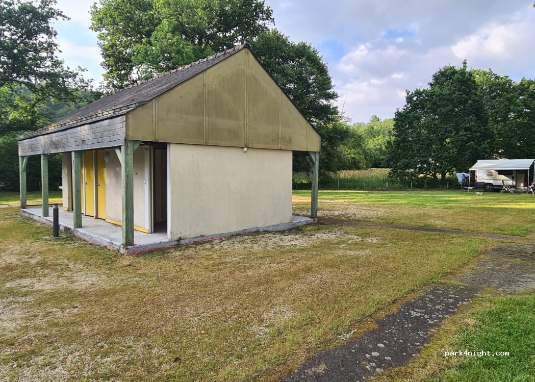 Camping Municipal Guémené-sur-Scorff — foto