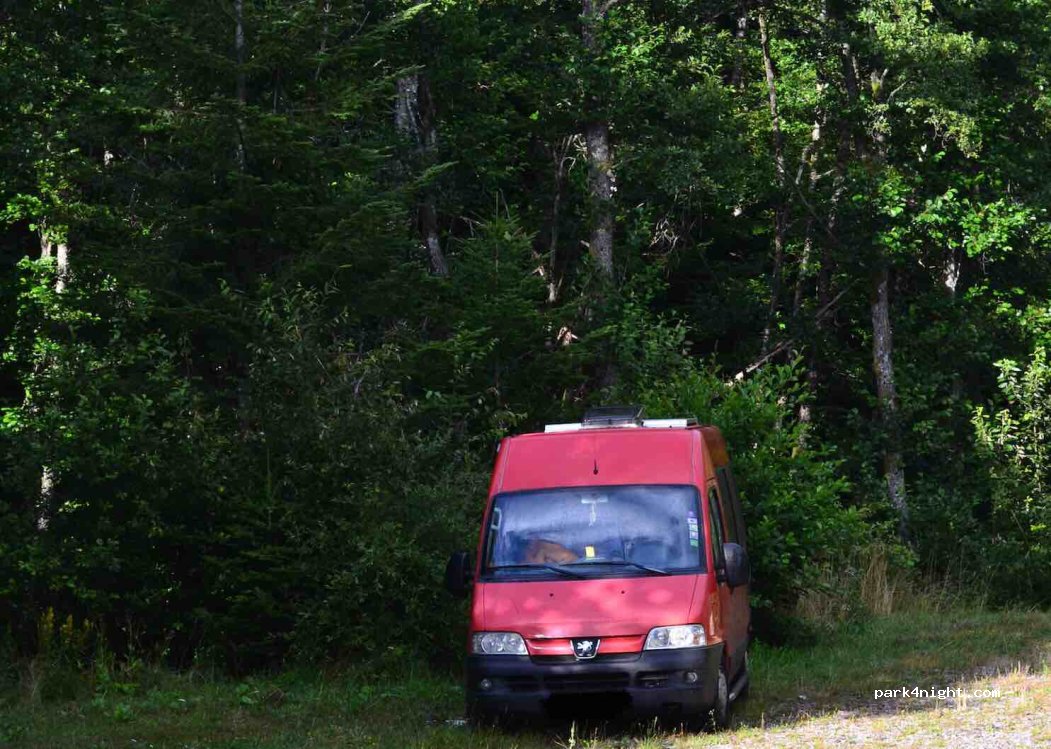 (15270) Champs-sur-Tarentaine-Marchal - Unnamed Road — foto 2