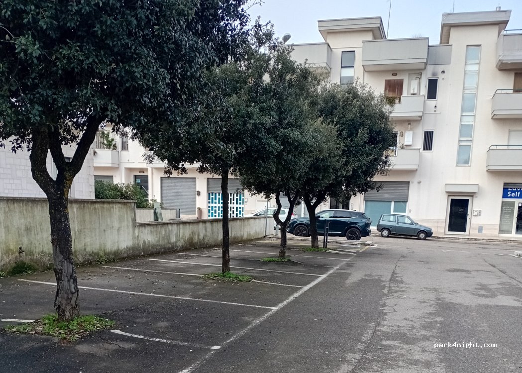 (70010) Locorotondo - 3 Via G. C. Conti — foto