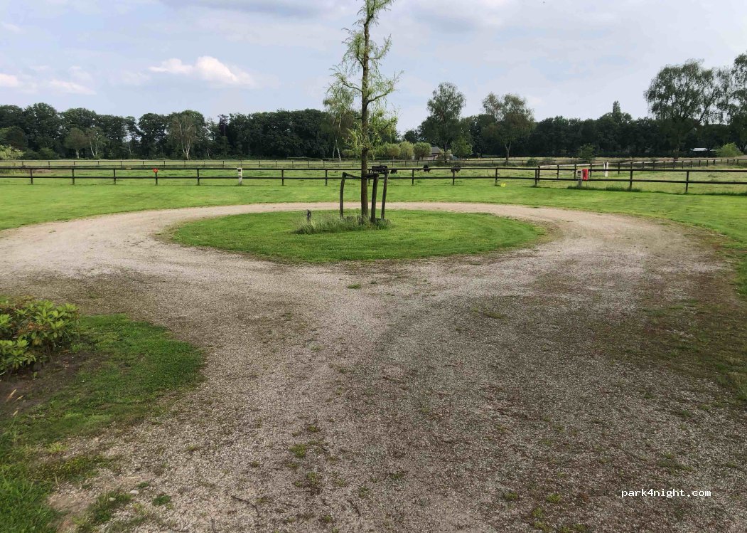 Camperplaats De Bronckhorst — foto 2