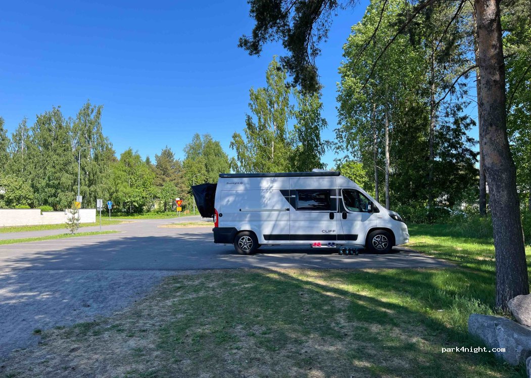 (90650) Oulu - 40 Pääskystie — foto 3