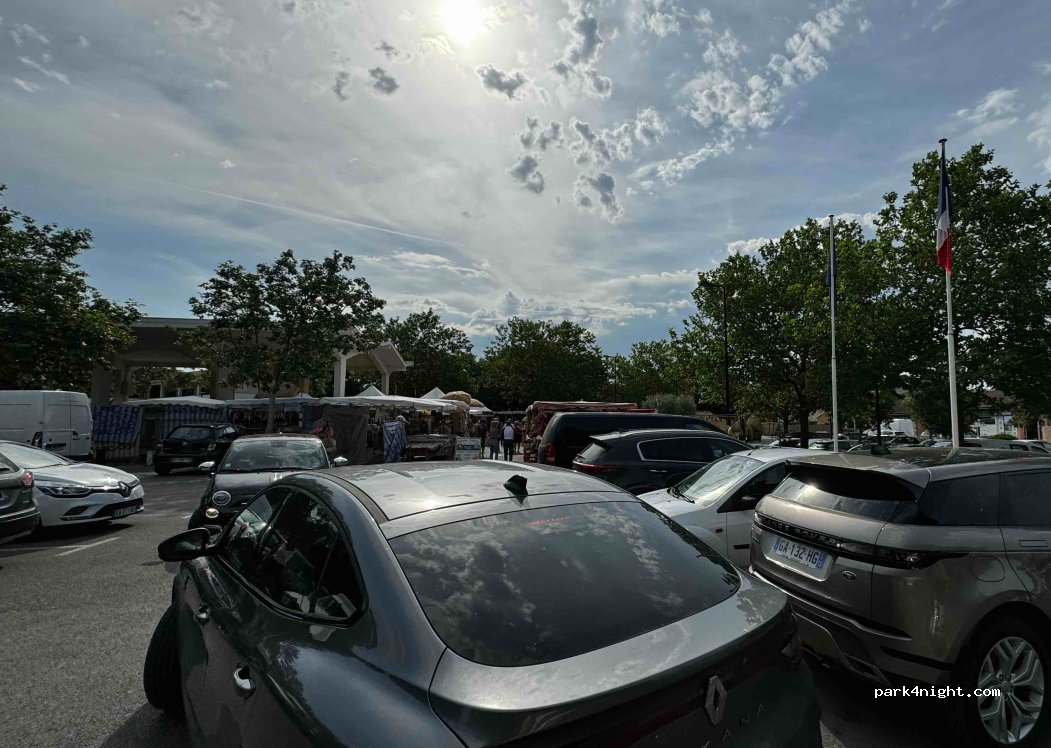 (30700) Saint-Quentin-la-Poterie - 130 Avenue du 14 Juillet — foto