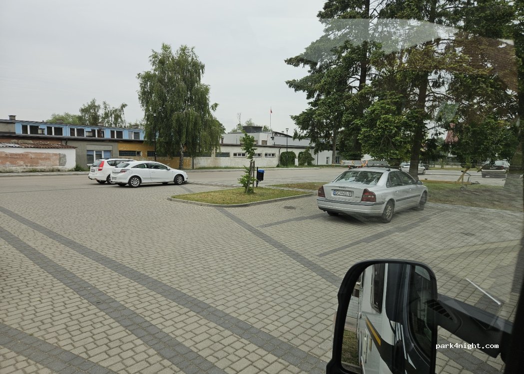(89-606) Charzykowy - 3 Sieciowa — foto