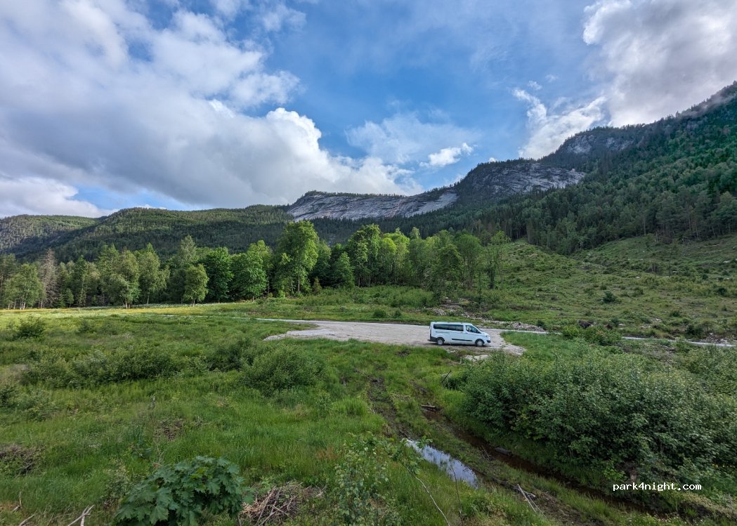 (3850) Kviteseid - 312 Straumanvegen — foto