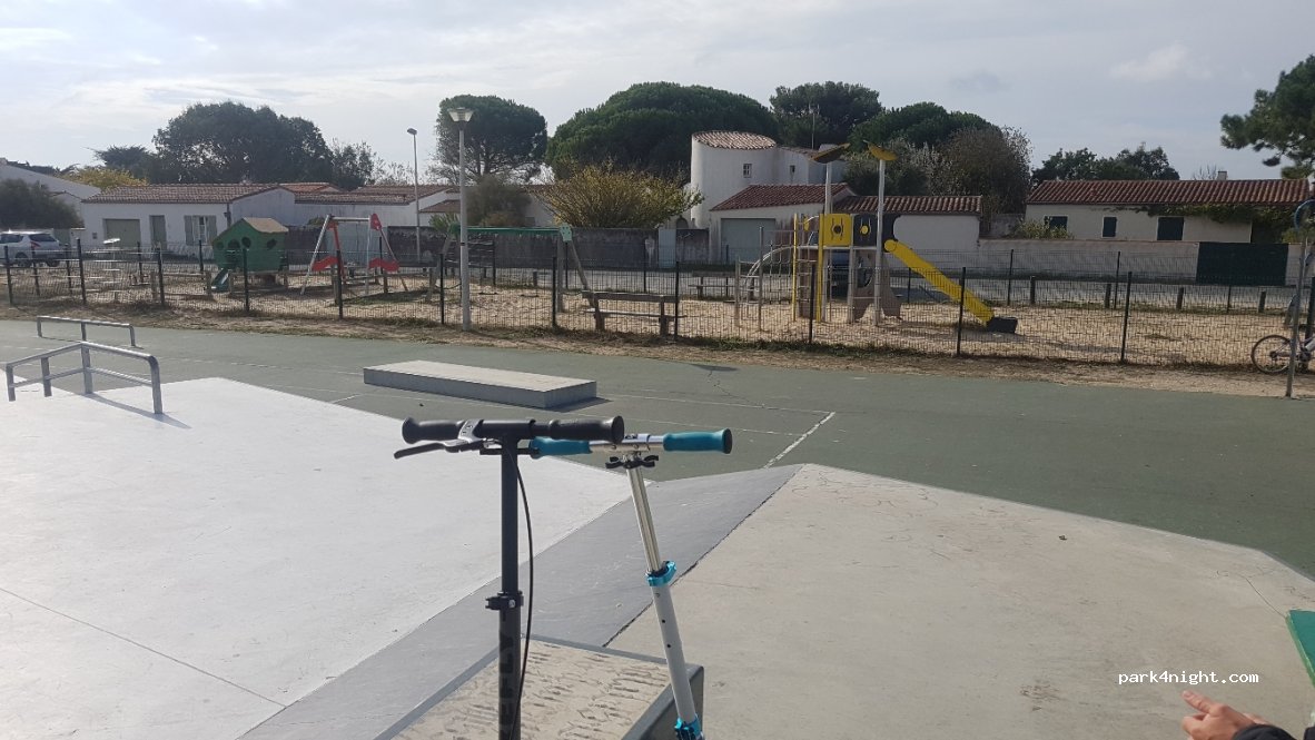 (17880) Les Portes-en-Ré - 10 Promenade de la Mer — foto 4