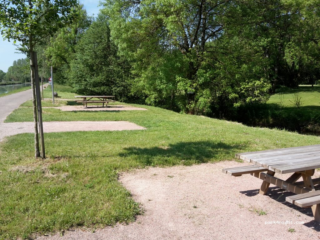 (21360) Veuvey-sur-Ouche - 40 Rue Larrey du Pont — foto 2