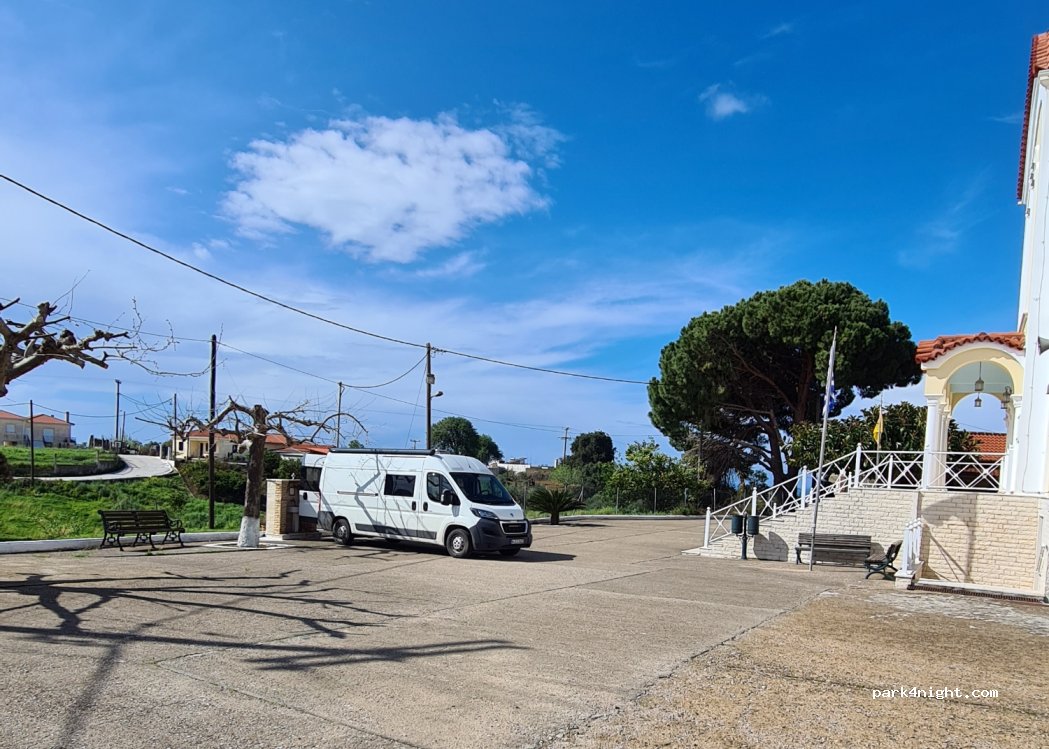 (270 50) Kastro - Unnamed Road — foto 2