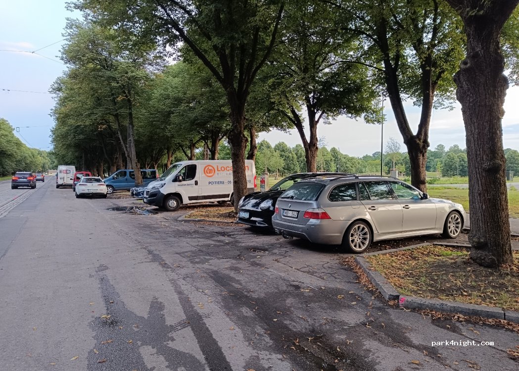 (1048) Rīga - 18 Uzvaras bulvāris — foto 2