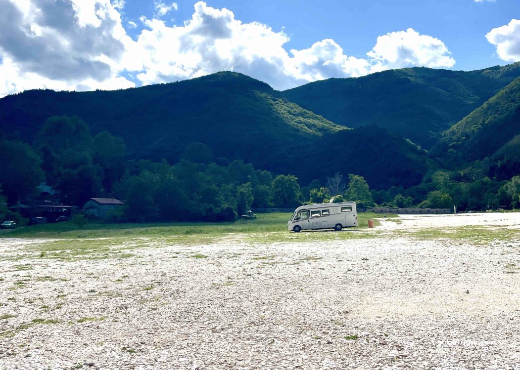 (4251) Bachkovo - Републикански път II–86 63 — foto 4