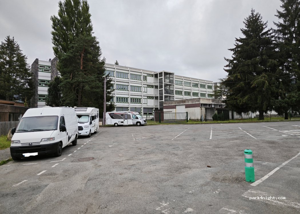 (65400) Argelès-Gazost - 8 Avenue Marcel Lemettre — foto 2