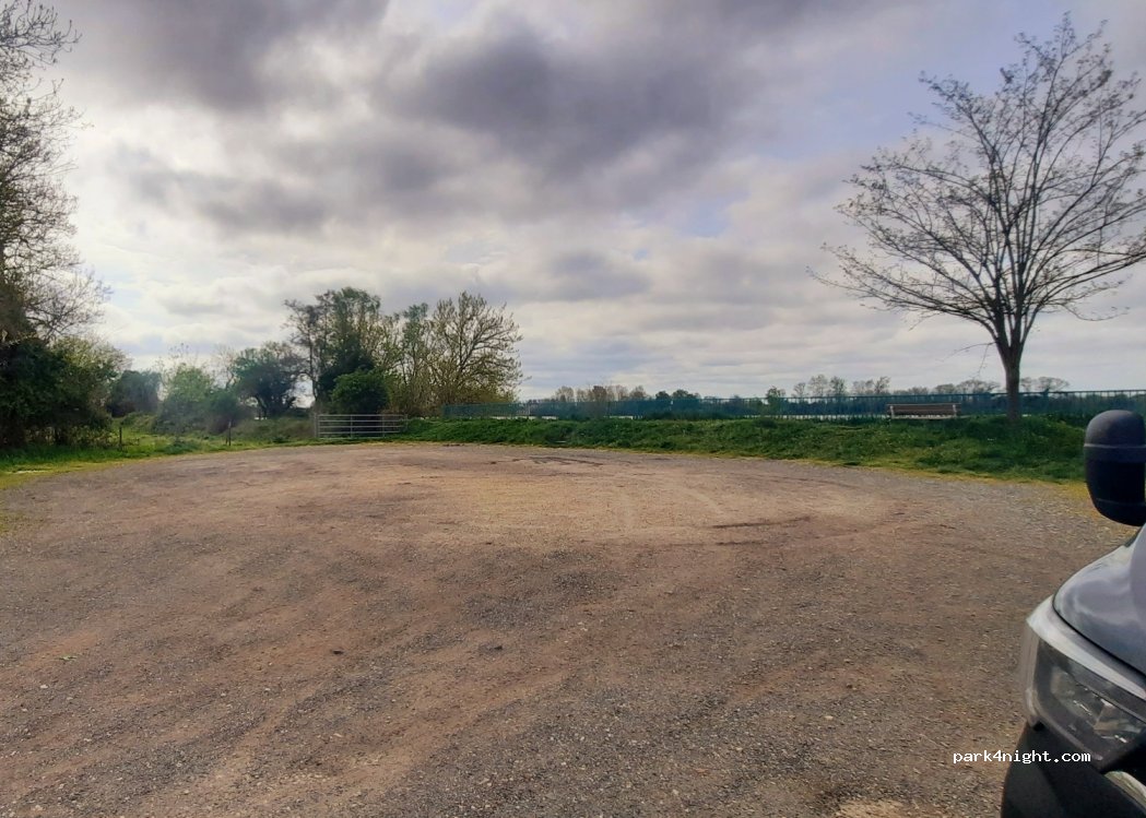 (33240) Lugon-et-l'Île-du-Carnay - D138E5 — foto 2