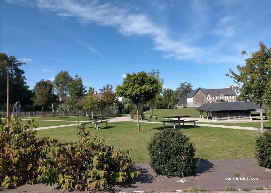 (50510) Cérences - 24 Cité du Parc — foto 3
