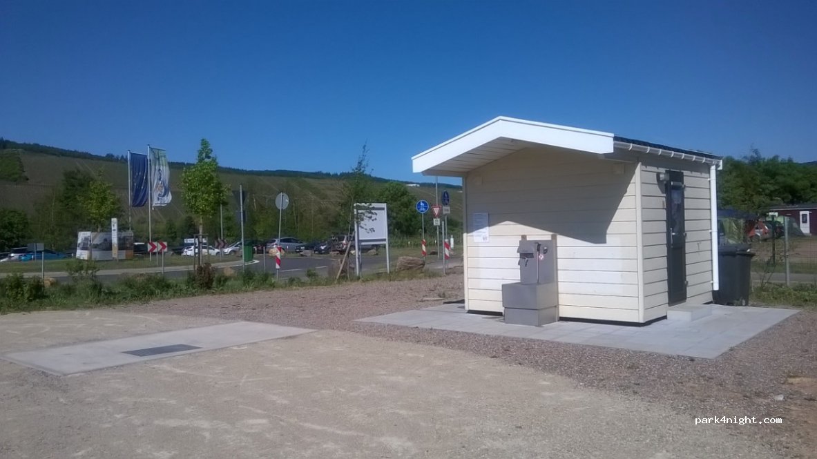 Wohnmobilhafen Camping Park Triolago — foto