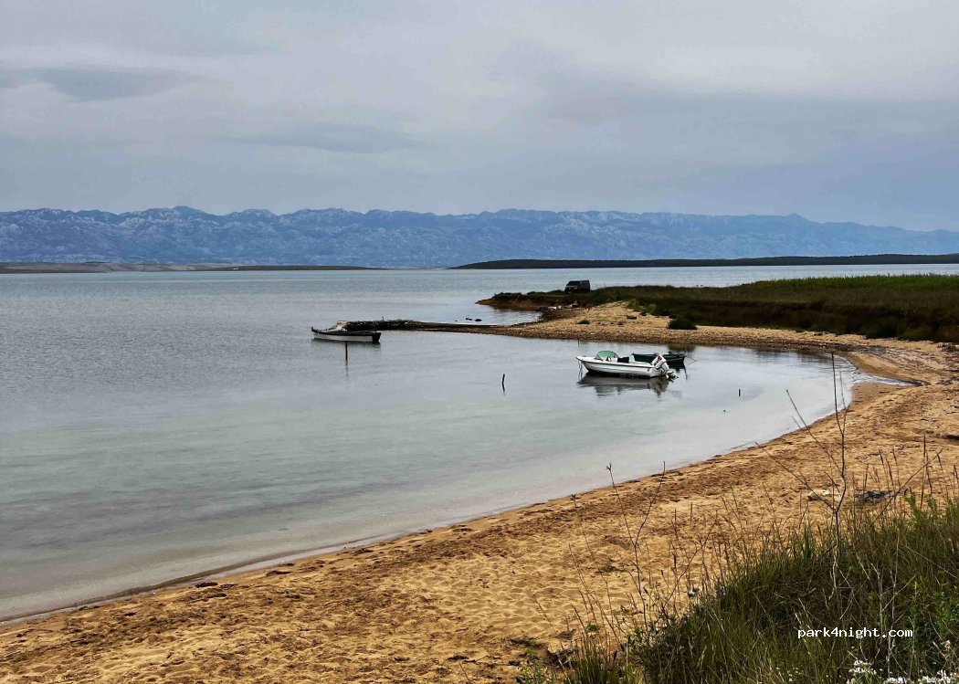 (23233) Privlaka - Unnamed Road — foto 2
