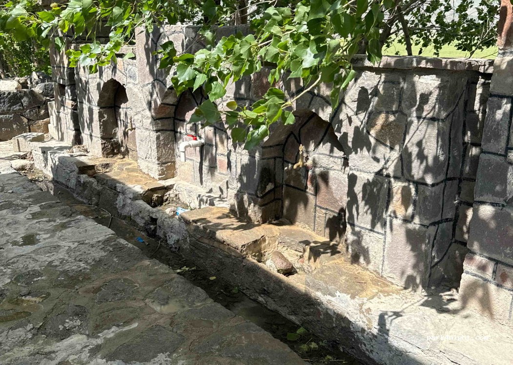 (04402) Örtülü - Unnamed Road — foto