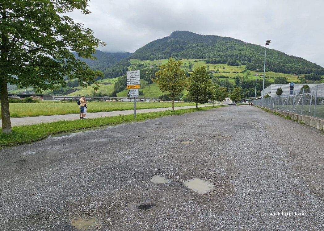 (6438) Schwyz - 82 Muotastrasse — foto 2