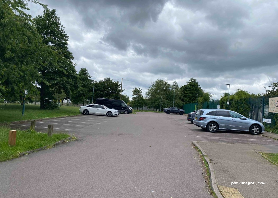(WD6 1PL) Borehamwood - 2 Aberford Road — foto 2