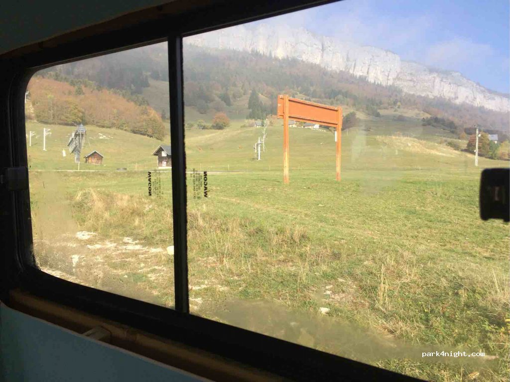 (73670) Entremont-le-Vieux - D45 — foto 2