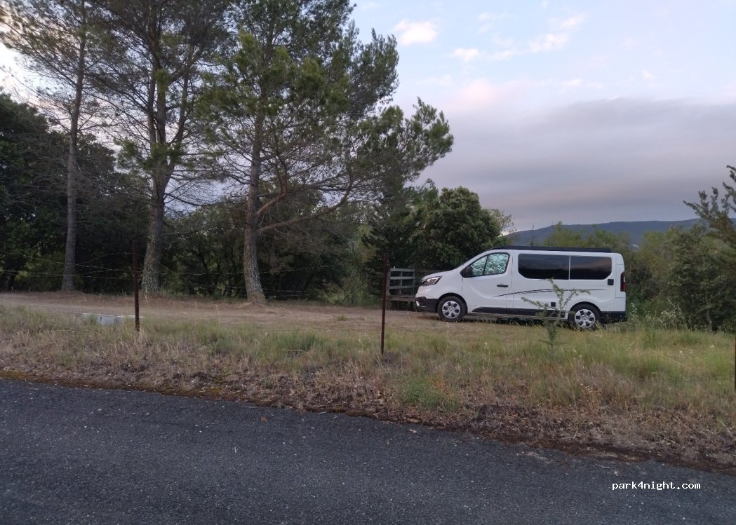 (11800) Marseillette - Unnamed Road — foto
