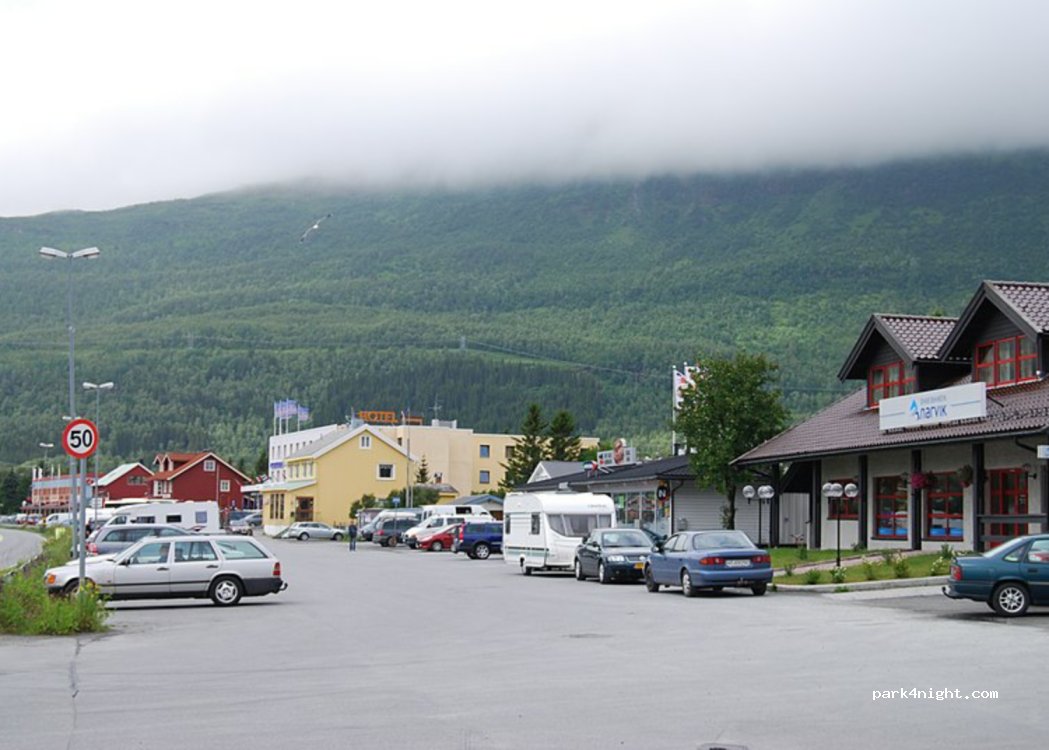 (8530) Bjerkvik - 6 Trollvikveien — foto