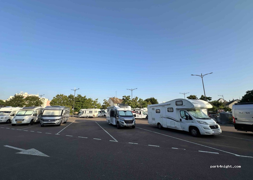 Aire d'étape camping-cars — foto 5