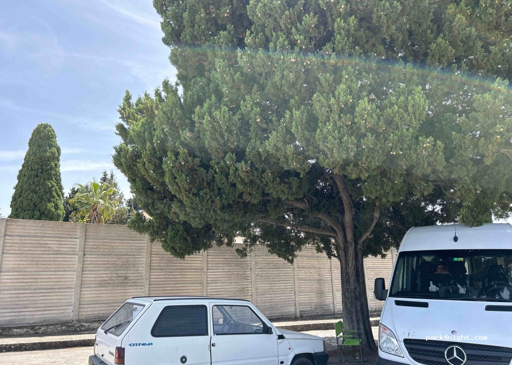 (93010) Resuttano - 55 Largo Aldo Moro — foto