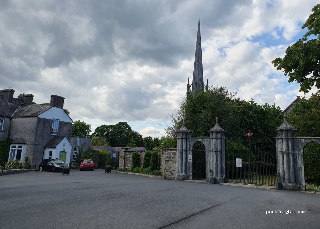 (P51 XH32) Lismore - Church Avenue — foto 2