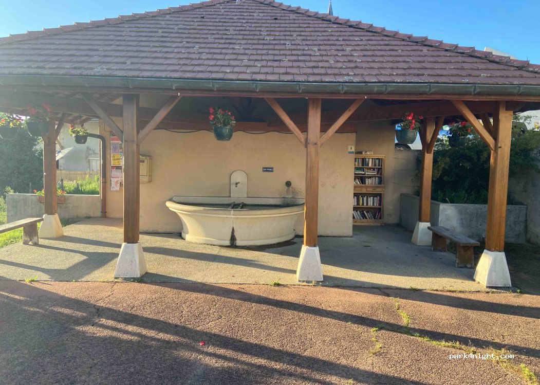 (01260) Arvière-en-Valromey - 30 Route des Terreaux — foto