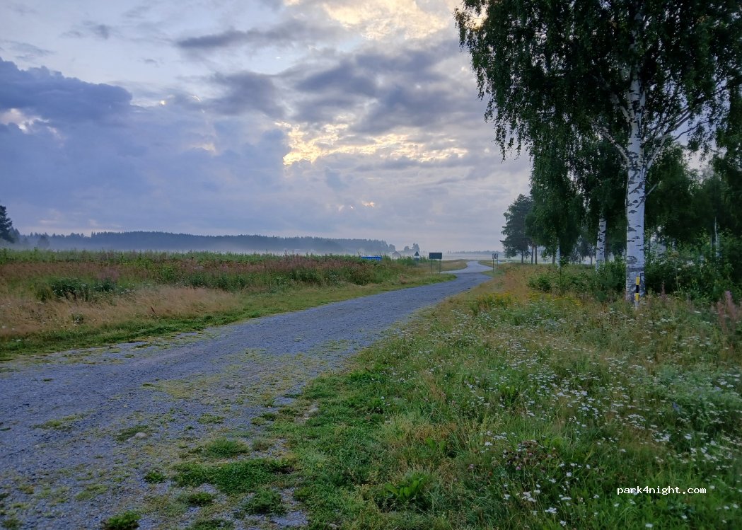 (975 94) Södra Sunderbyn - — foto 2