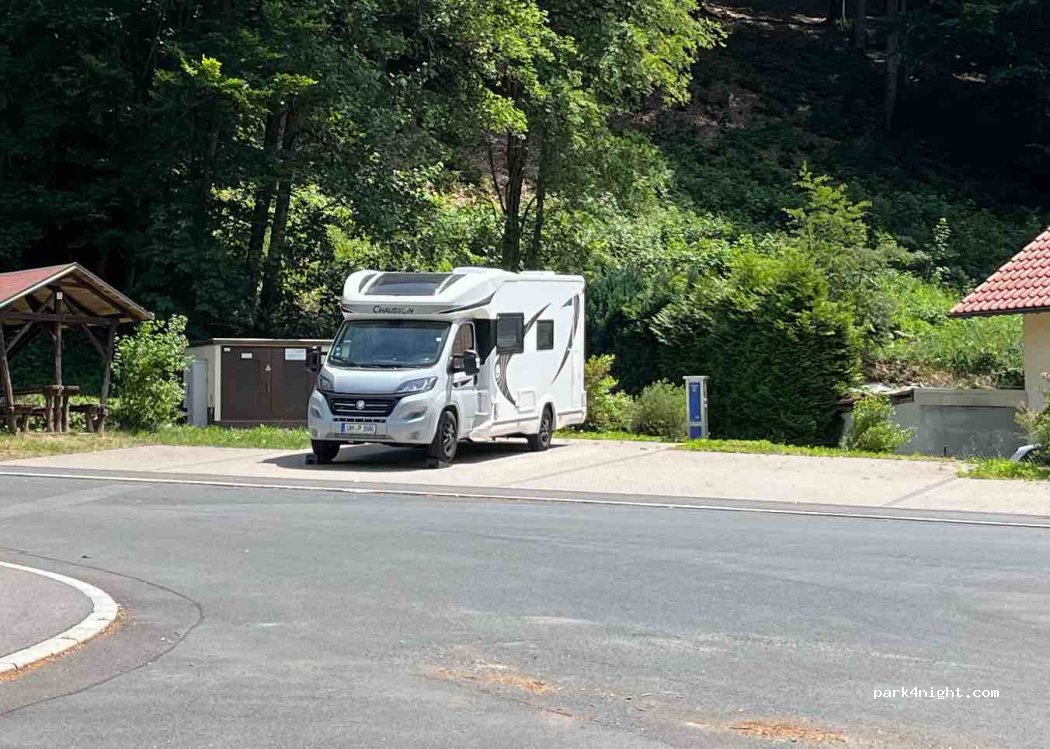 (98667) Schleusegrund - 38 Gabeler Straße — foto 4