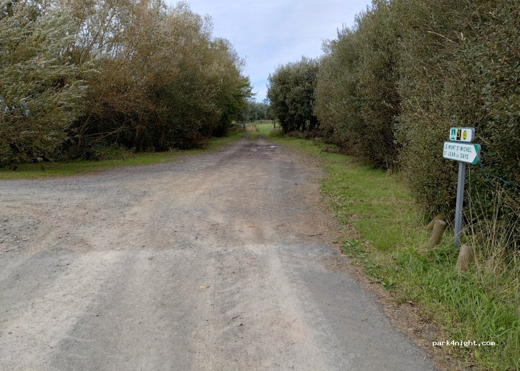 (50620) Carentan-les-Marais - D444 — foto 3