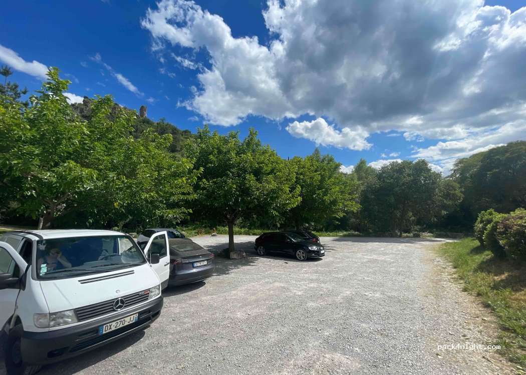 (07200) Rochecolombe - 30 Ruelle du Vieux Village — foto