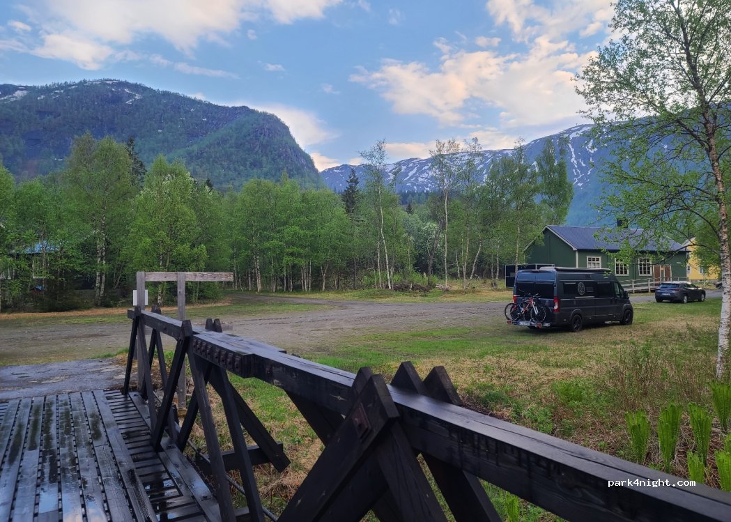(8230) Sulitjelma - 15 Sjønstågårdveien — foto