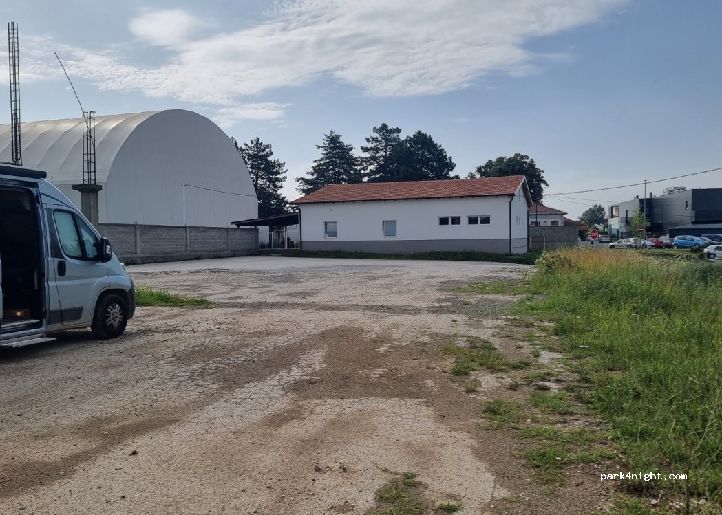() Topola - Unnamed Road — foto