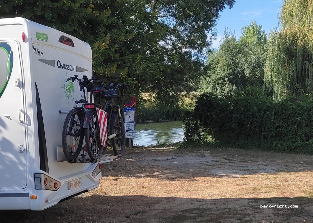 (72800) La Chapelle-aux-Choux - Le Port — foto 4