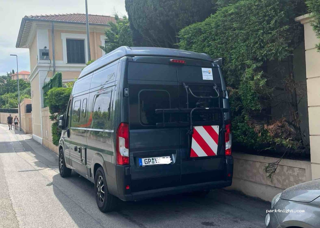 (06230) Villefranche-sur-Mer - 28 Avenue Louise Bordes — foto