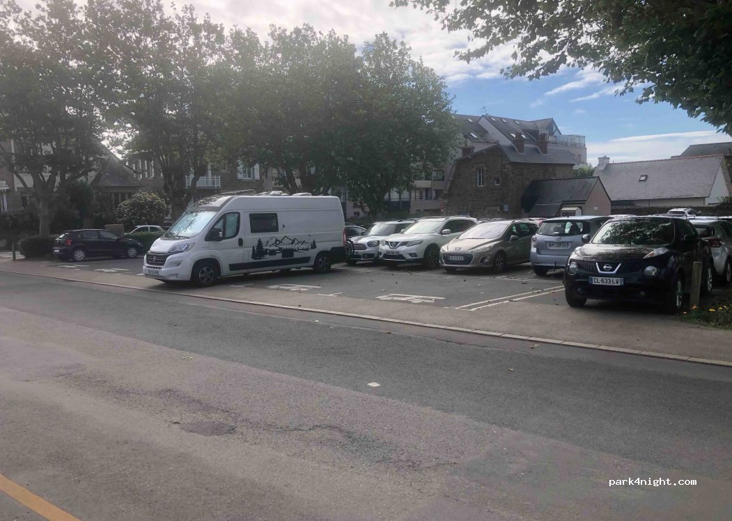 (22700) Perros-Guirec - 21 Rue Anatole France — foto