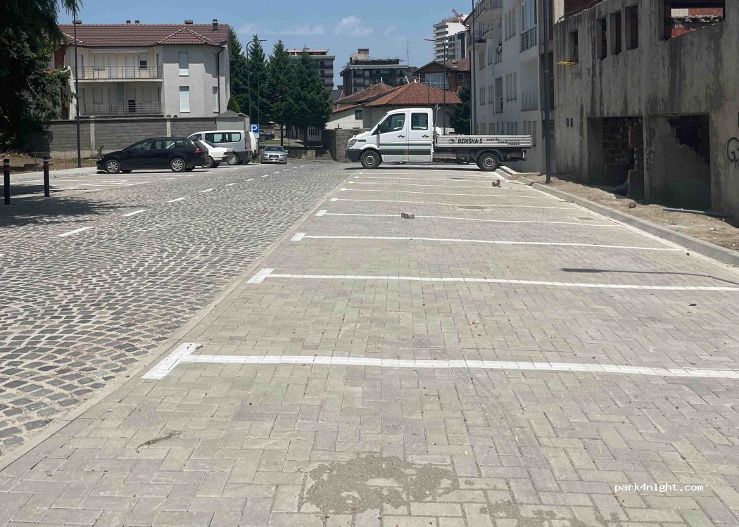 (50000) Gjakovë - — foto