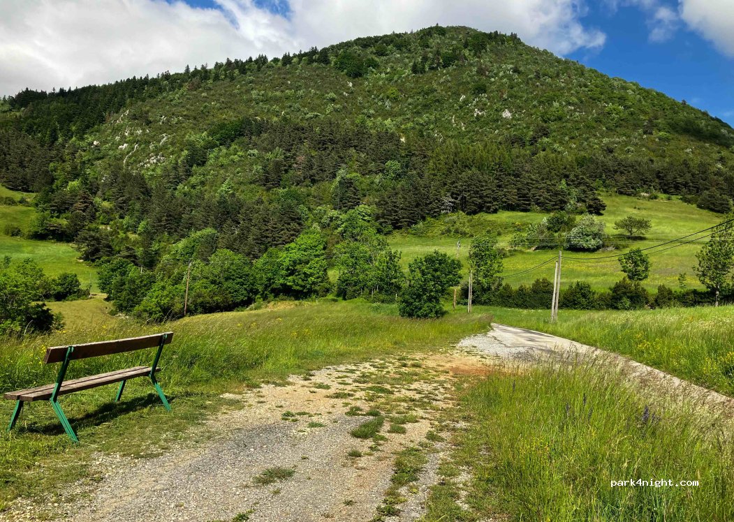 (26620) Lus-la-Croix-Haute - Unnamed Road — foto 3