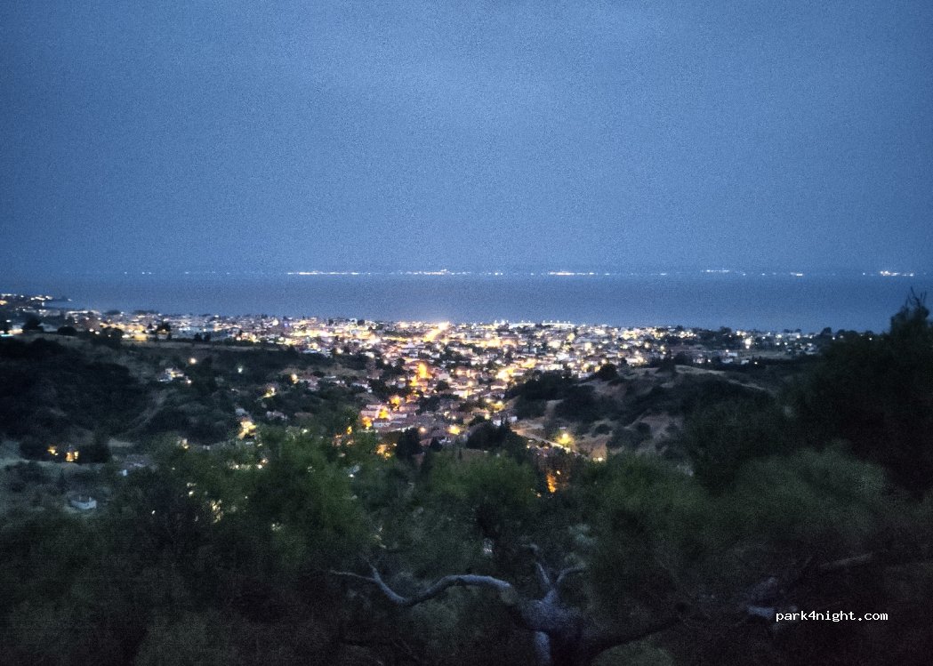 (630 88) Sithonia - Epar.Od. Poligirou-Agiou Nikolaou — foto