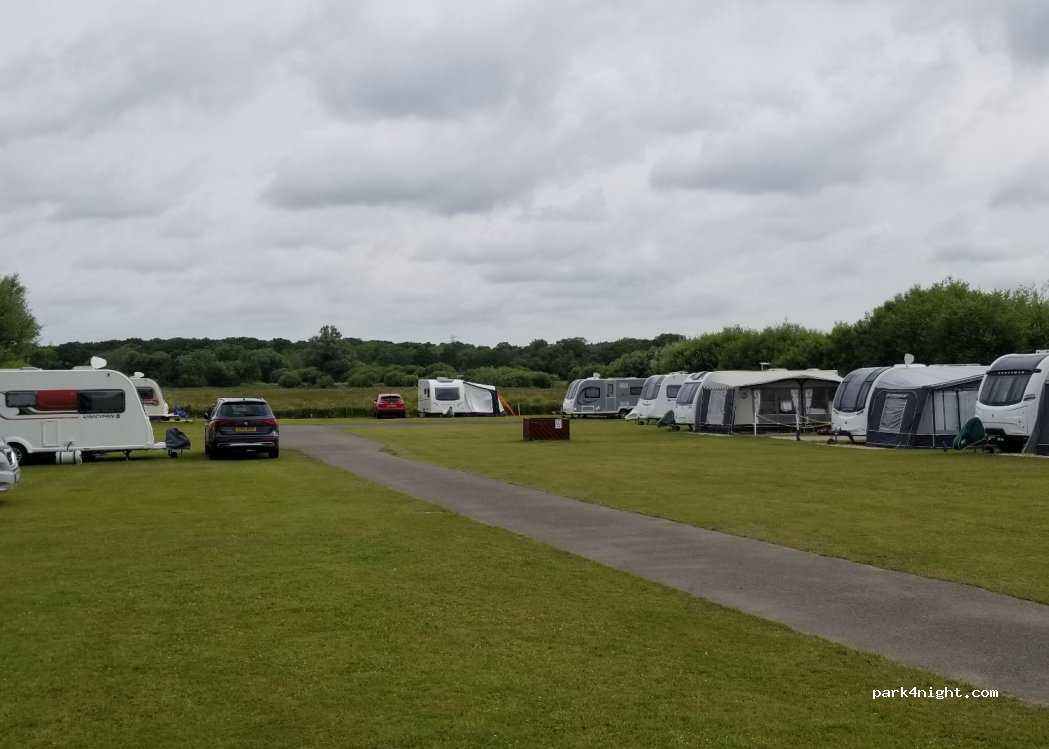Whitemead Caravan Park — foto
