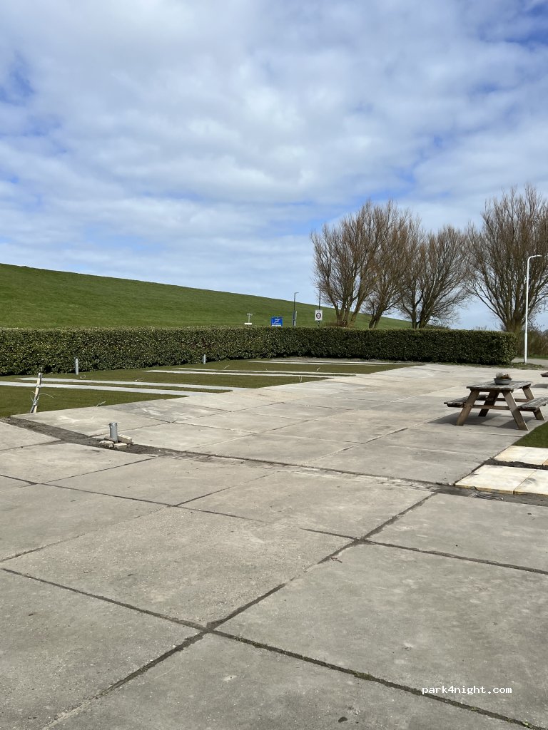 Camperplaatsen aan `t Wad — foto