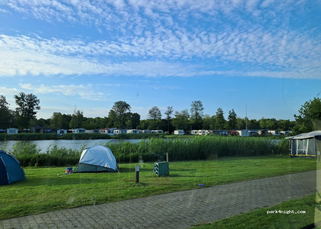 Camping De Kleine Wielen — foto