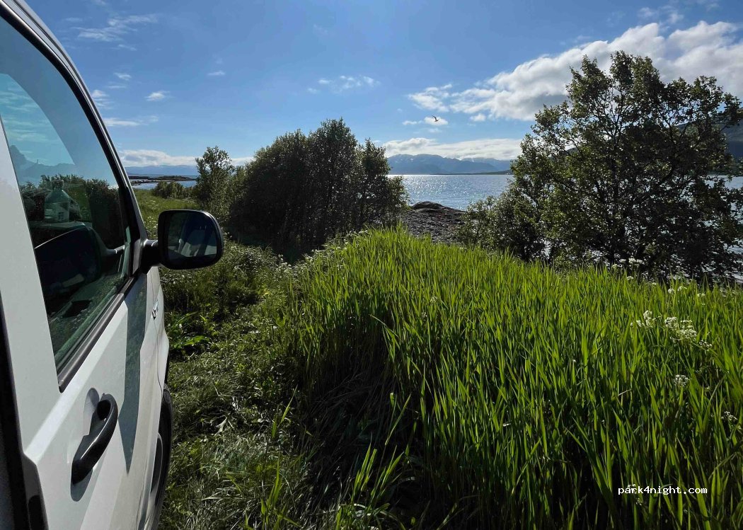 (8484) Risøyhamn - 29 Primær Fylkesveg 82 — foto