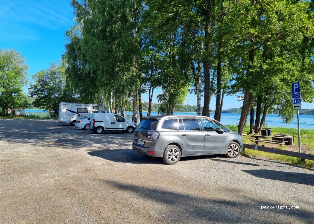 (136 73) Vendelsö - 49 Hagtornsvägen — foto