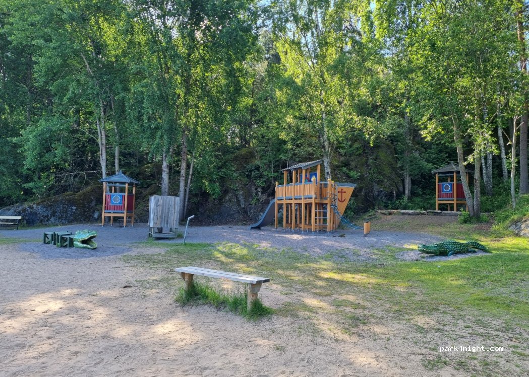 (136 73) Vendelsö - 49 Hagtornsvägen — foto 3